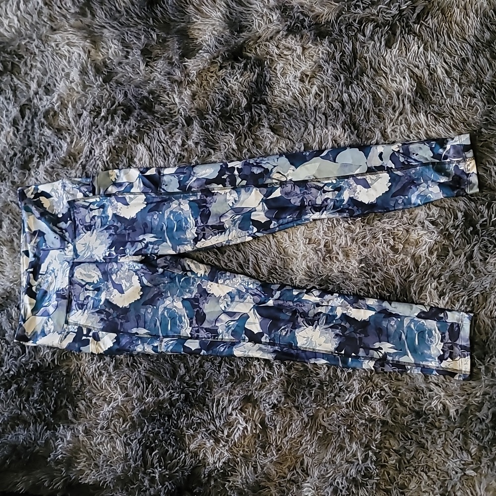 NWOT Bally Leggings